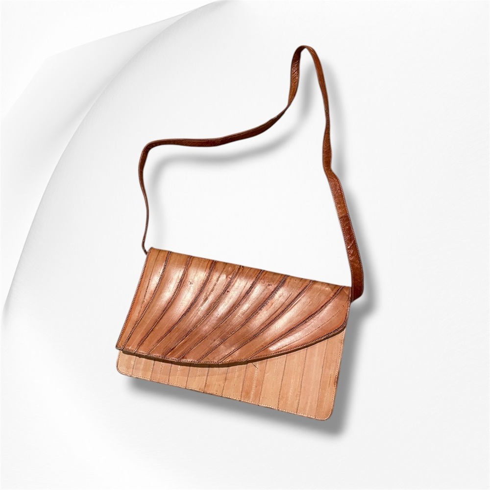 Elegant Brown Eel Leather Women's shoulder Bag
